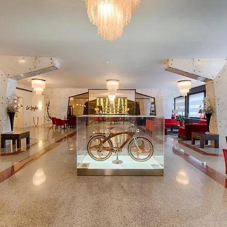 Hotel Fh55 Grand Palatino 4*