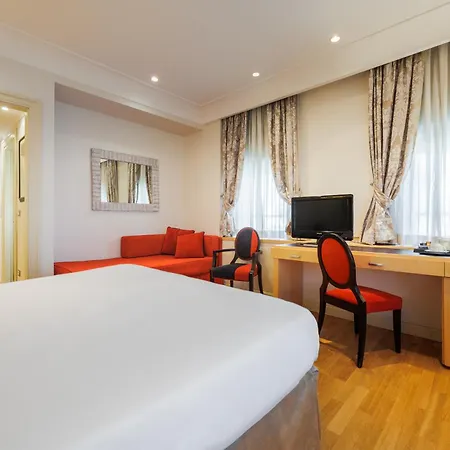 Szálloda Fh55 Grand Palatino 4*