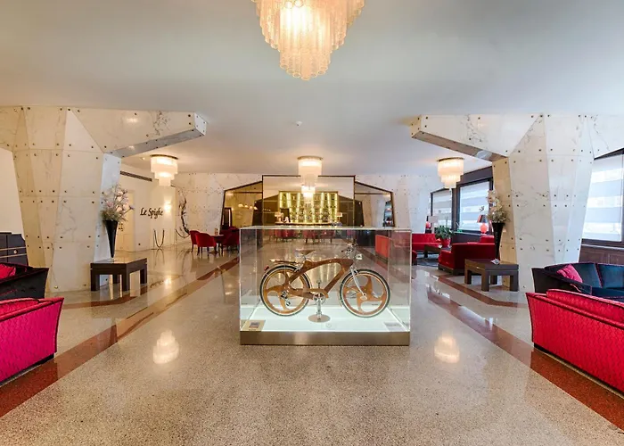 酒店 Fh55 Grand Palatino 4*